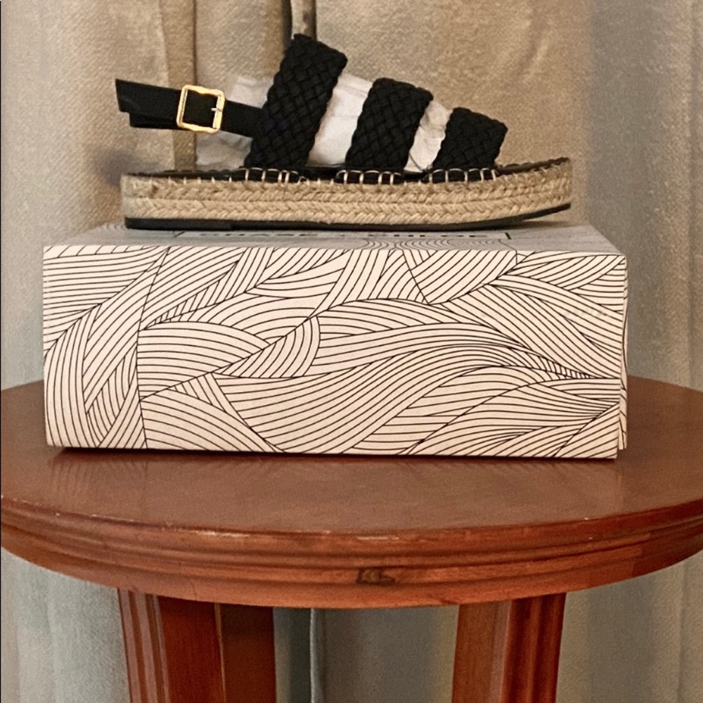 Espadrille sandals